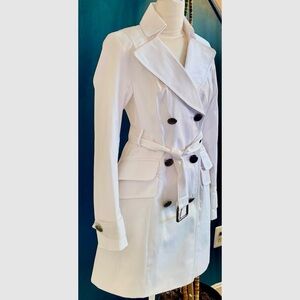 Vince Camuto NWOT White Double-Breasted Women's Belted Trench Coat 
Size XS